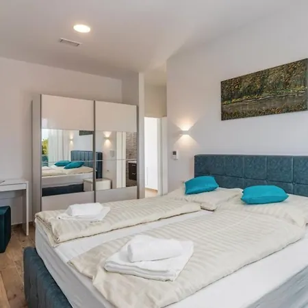 Pinea By Guide Villa